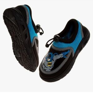 NWT Josmo boys Batman water shoes aqua socks superhero drawstring
